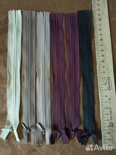 Швейная фурнитура. Молнии в ассортименте