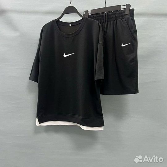 Костюм с белым кантом Nike