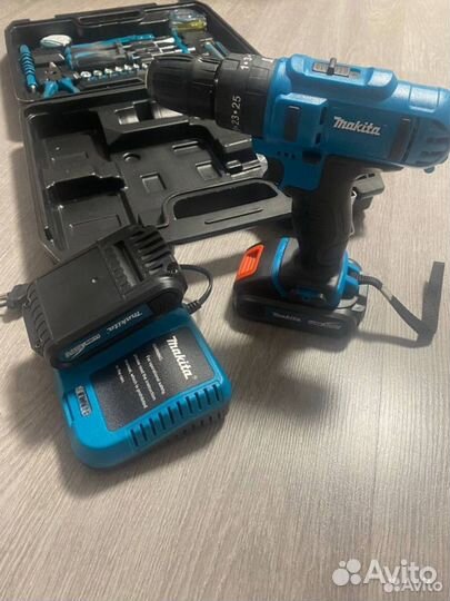 Шуруповерт makita 26v с набором