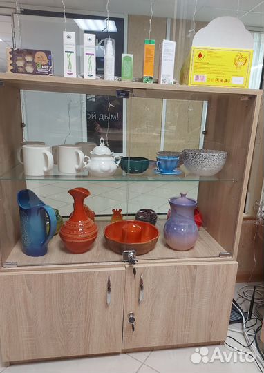 Шкаф витрина