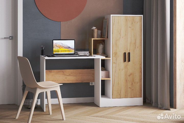 Письменный стол