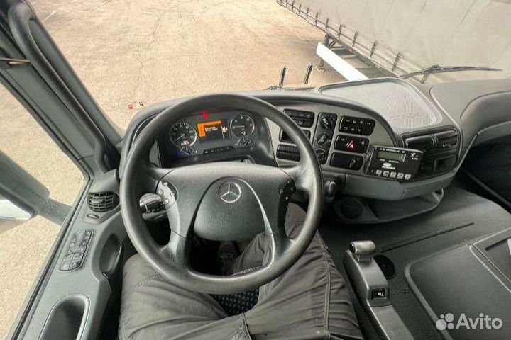 Кабина мерседес актрос
