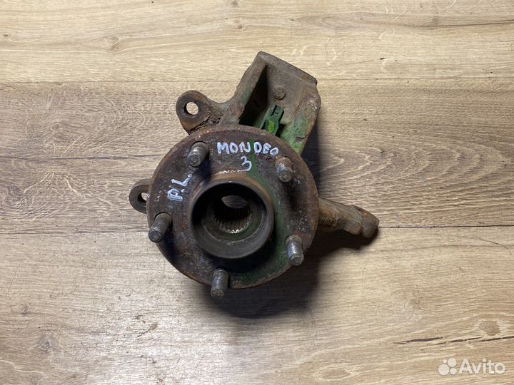 Ford mondeo 3 передняя левая ступица,кулак