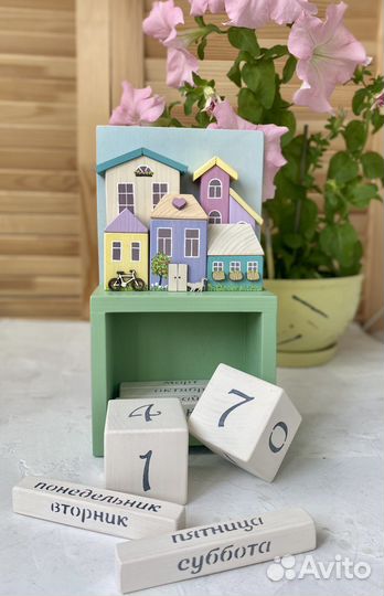 Вечный календарь из дерева ручной работы