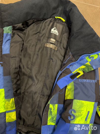 Куртка зимняя фирма Quiksilver детская