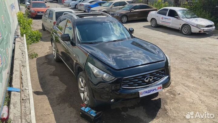 Крышка распредвала правая Infiniti FX37 (S51) 13055-EY01A