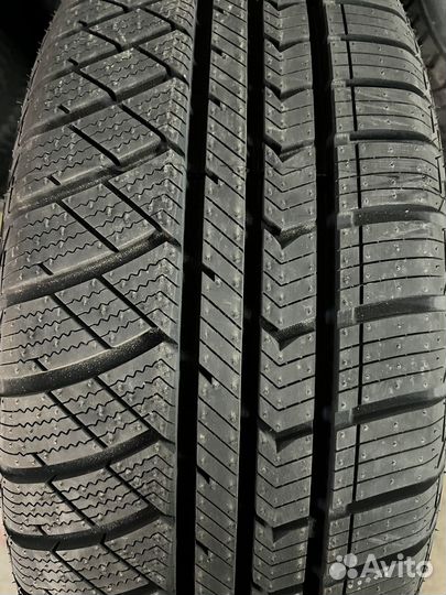 Sailun Atrezzo 4 Seasons 215/65 R16 102V