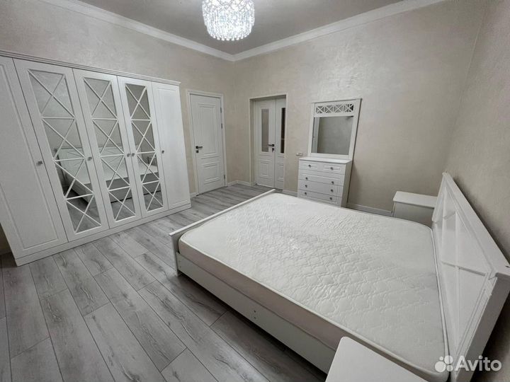 Спальня белая