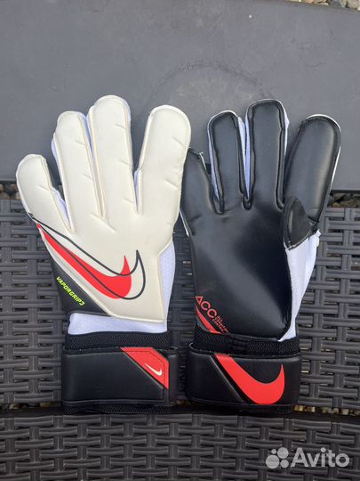 Вратарские перчатки nike vapor grip 3