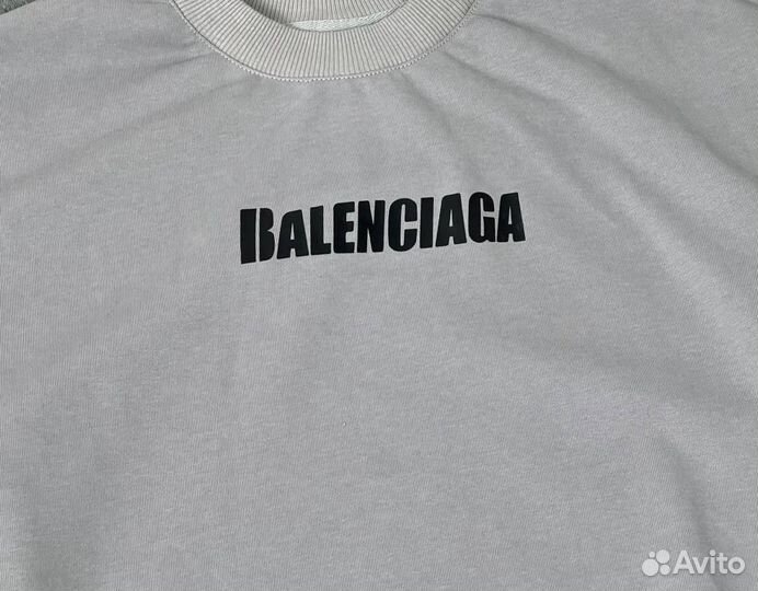 Свитшот Balenciaga