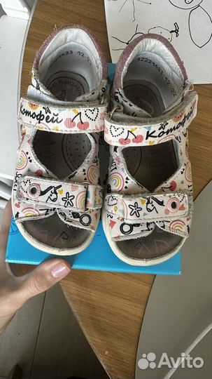 Сандалии для девочки