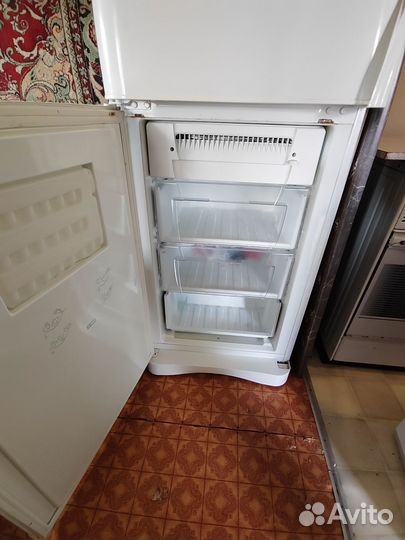 Холодильник бу indesit no frost