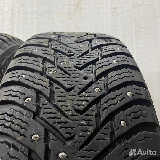 Nokian Tyres Hakkapeliitta 8 215/65 R16 102T