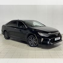 Toyota Camry 2.5 AT, 2018, 118 000 км, с пробегом, цена 2 231 000 руб.