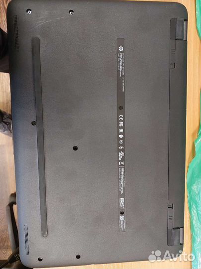 Ноутбук HP 15-ay516ur