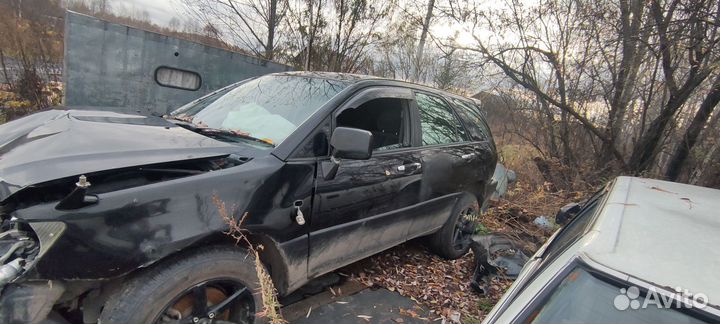 Toyota Harrier 3.0 AT, 2001, битый, 300 000 км