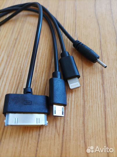 Кабель USB для зарядки устройств