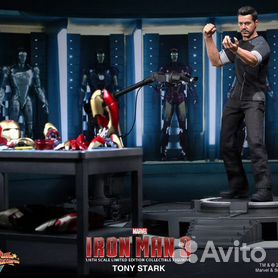 Hot toys iron man cheap tony stark