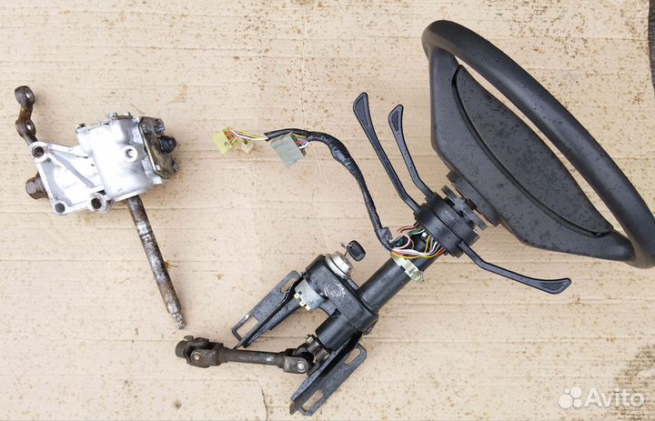 Руль, рулевой вал, редуктор Ваз-2107