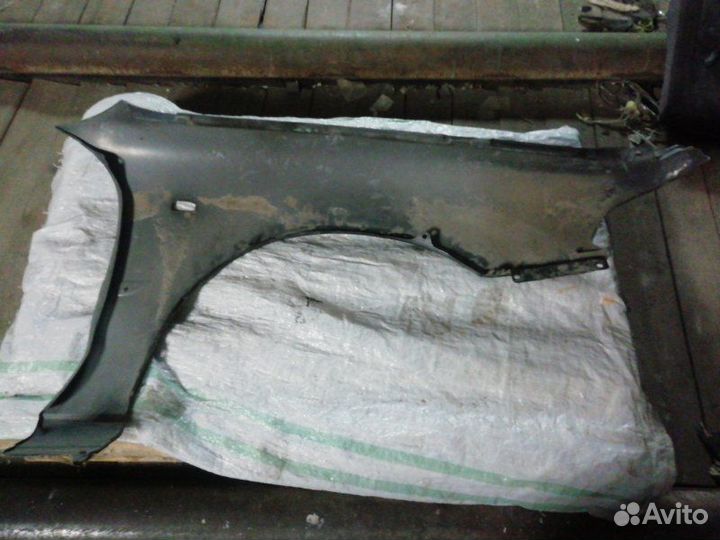 Крыло переднее левое Mitsubishi Galant