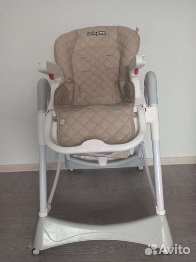 Стульчик для кормления babyton