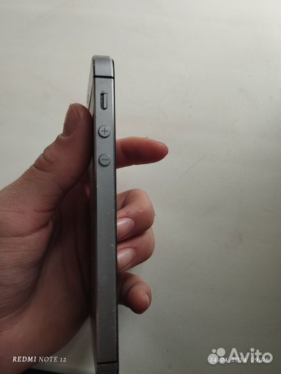 iPhone 5S, 16 ГБ