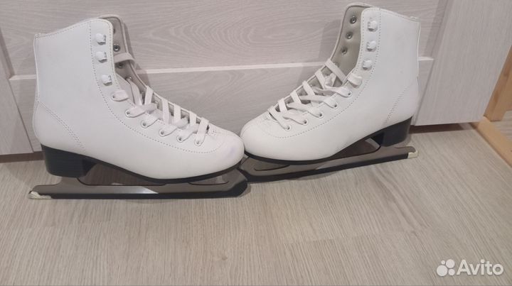 Коньки фигурные 37 размер