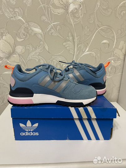 Кроссвоки Adidas Originals ZX 700 HD W