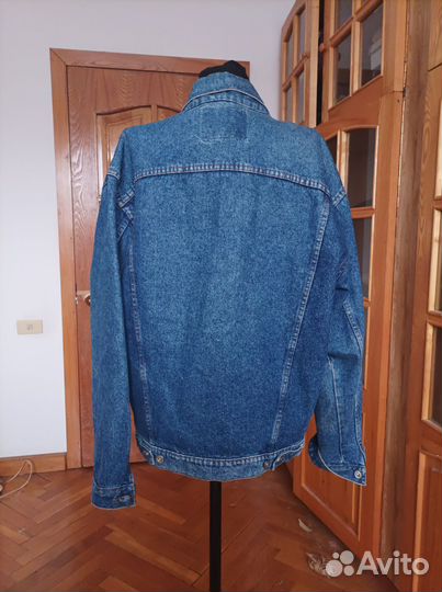 Джинсовая куртка