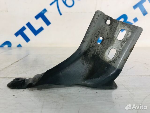 Кронштейн крыла лев volkswagen polo 5 1.6 ат седан