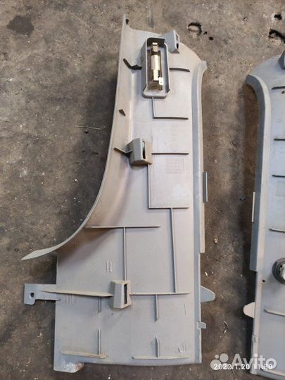 Накладка стойки багажника Skoda Octavia Tour A4