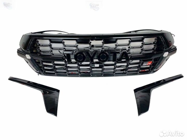 Решетка радиатора Toyota Land Cruiser 200 LED R020