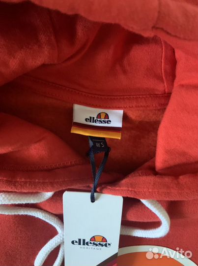 Толстовка ellesse