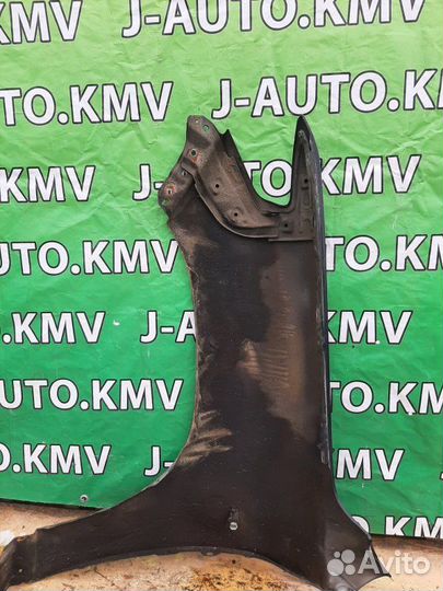 Крыло переднее правое Toyota Land Cruiser 200