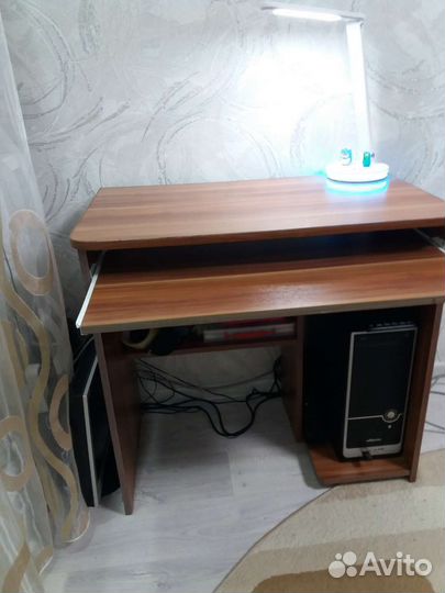 Компьютерный столик бу