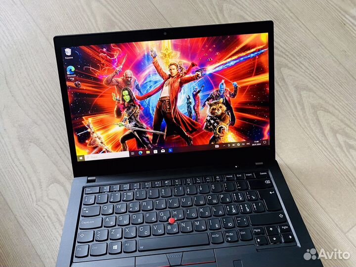 Lenovo ThinkPad Ryzen 7 Pro + 16GB