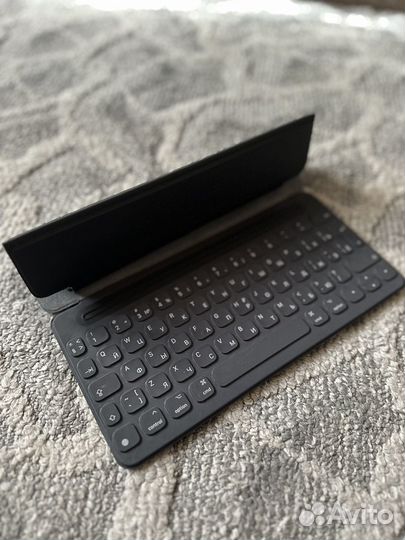 Клавиатура iPad Pro Smart Keyboard 9.7-inch