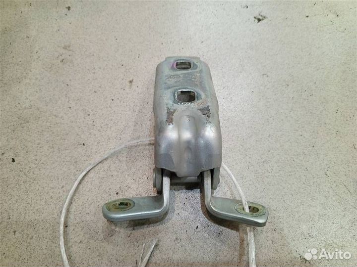 Петля двери передней правой верхняя Chevrolet Cru