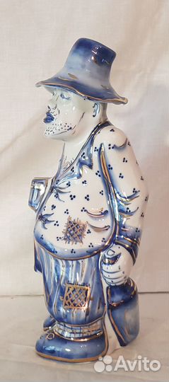 Гжель Штоф Мужик с бутылкой и кружкой СССР