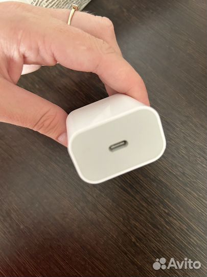 Зарядное устройство для телефона