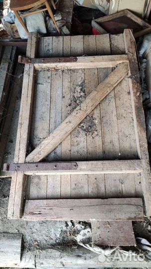 Двери входные и межкомнатные деревянная