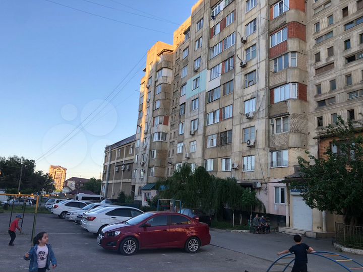 2-к. квартира, 58 м², 9/9 эт.