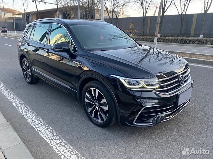Volkswagen Tiguan L 2.0 AMT, 2022, 30 000 км