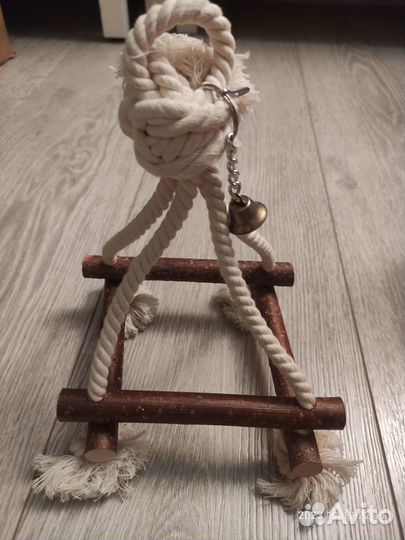 Игрушка для птицы