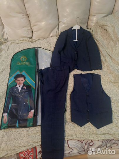 Костюм тройка 28 размер
