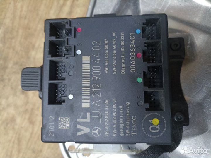 Блок комфорта передний левый Mercedes C Class W204