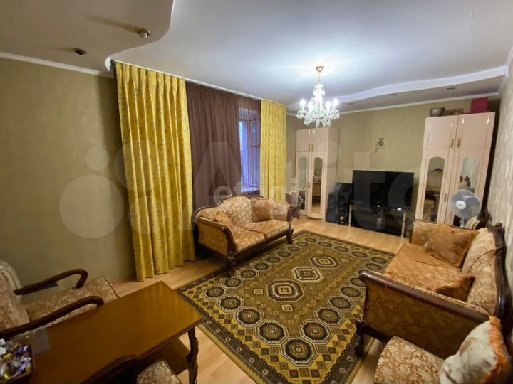 2-к. квартира, 70 м², 2/5 эт.