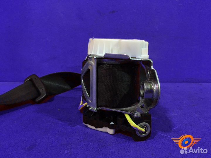 Ремень безопасности передний левый Skoda Fabia 2