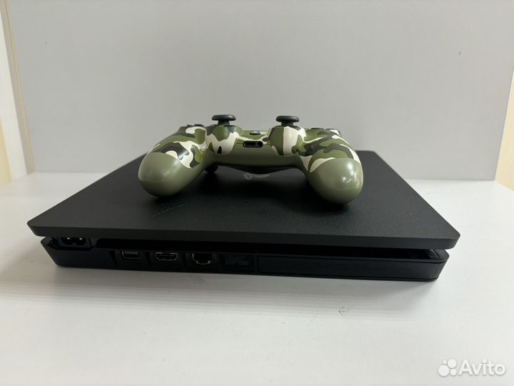 Игровая приставка ps4