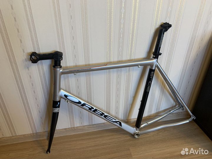 Шоссейная рама orbea